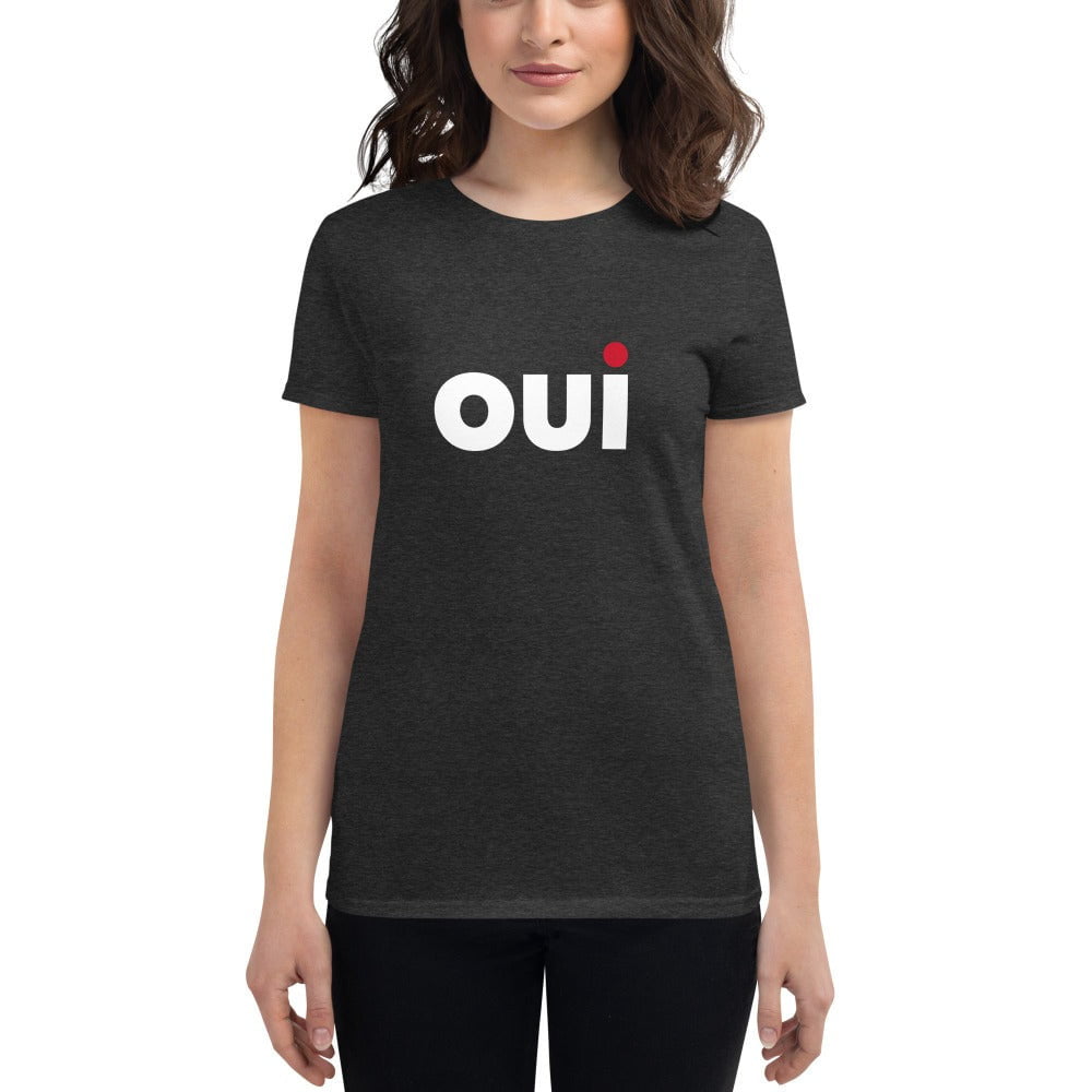 Woman wearing OUI T-Shirt in Grey